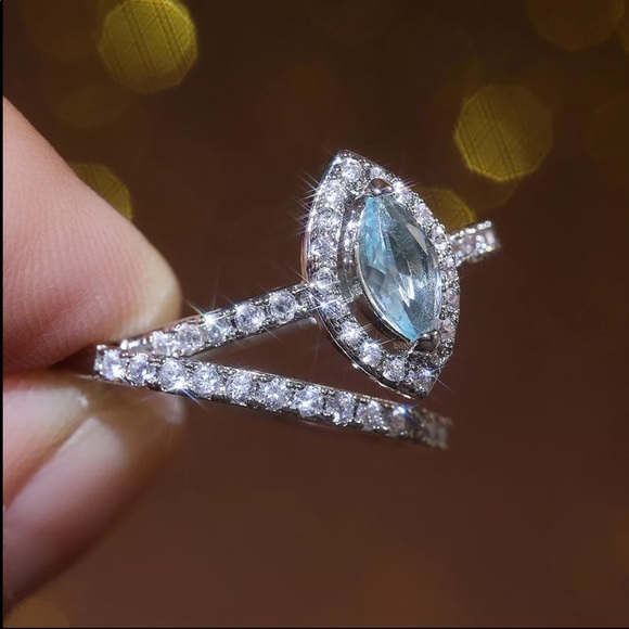 New Marquise Cut Women’s 925 Silver Ring - Picture 3 of 6